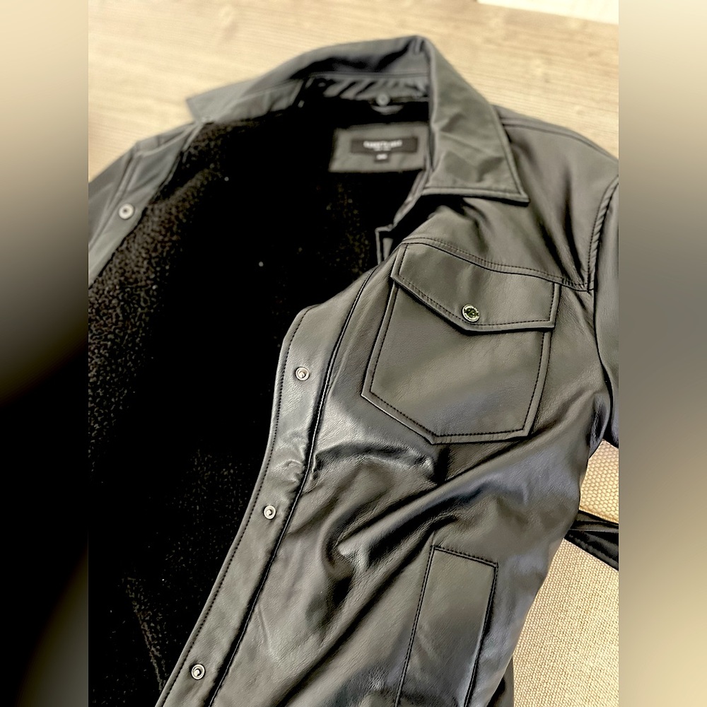 Kenneth Cole- Faux Leather & Sherpa Belted Shirt Jacket - Picture 8 of 10